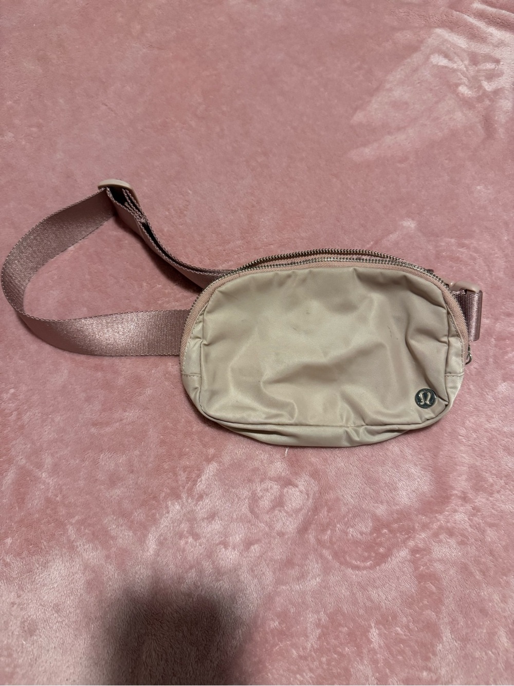 Lululemon bag